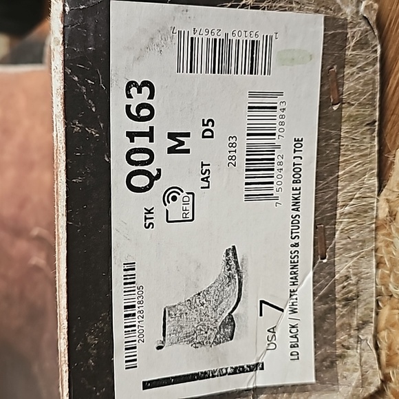 Corral Boot Co. Ankle cowgirl boot - Picture 4 of 4